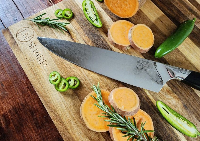 This is test knife This is test knife
